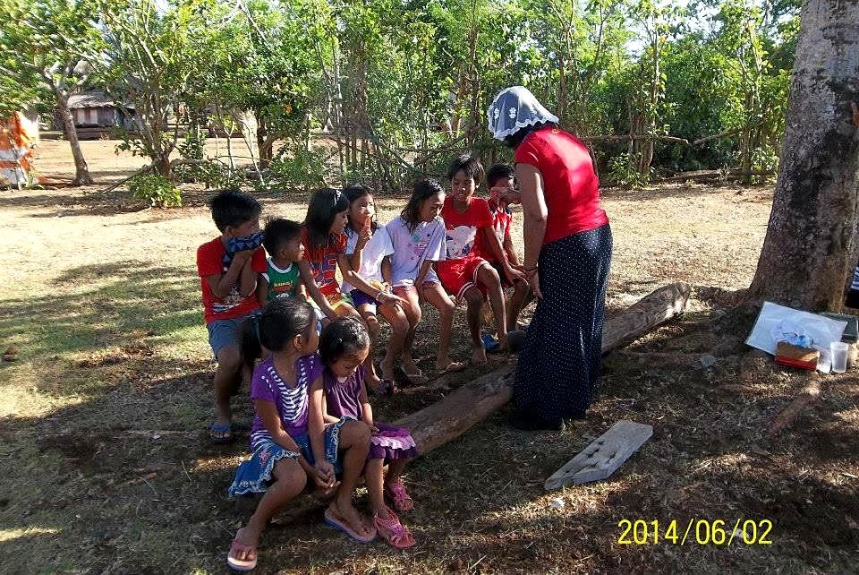 Sunday Morning back at the Mudoc Home base Aparri Cagayan. Pastor Manney's home Children are gathering for bible class